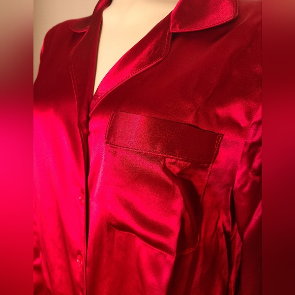 NWOT, women's 100% silk pajamas - Picture 3 of 7